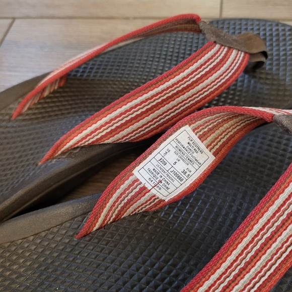 Chaco Thong Flip Flop Raspberry and Brown Colour Women Size 7 - Picture 4 of 5
